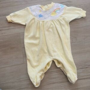 ✨Sale✨ Vintage Yellow Rainbow Bear Embroidery Baby Set